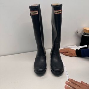 Hunter boots  Navy  original vintage made in Scotland  6.5/7